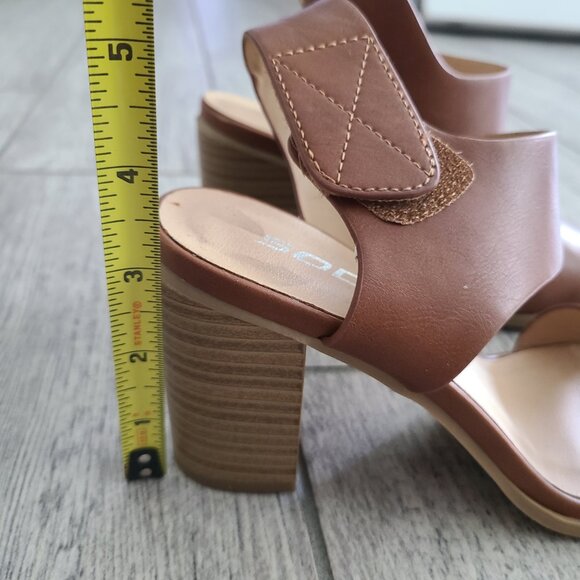 Soda womens wait heels open toe dress sandal cognac brown size 6 - Picture 10 of 10